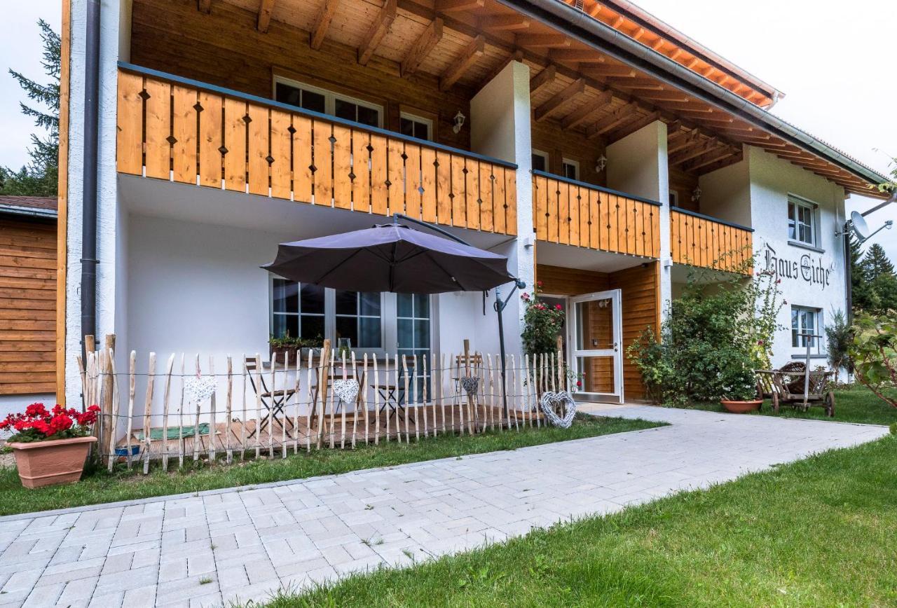 Hotel & Restaurant Gruener Baum - Die Gruene Oase Am Feldberg Feldberg  Exteriör bild